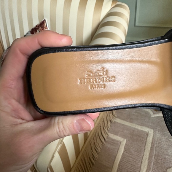 Hermès ORAN Women’s Slides - Picture 2 of 8